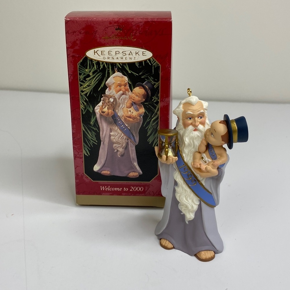 Vintage HALLMARK KEEPSAKE Christmas Ornament "Welcome to 2000" with Box